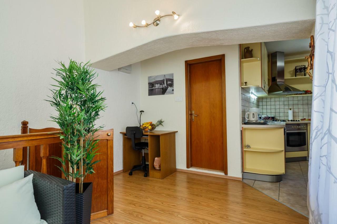 Central Apartment Castle Cippico Kaštela Zewnętrze zdjęcie