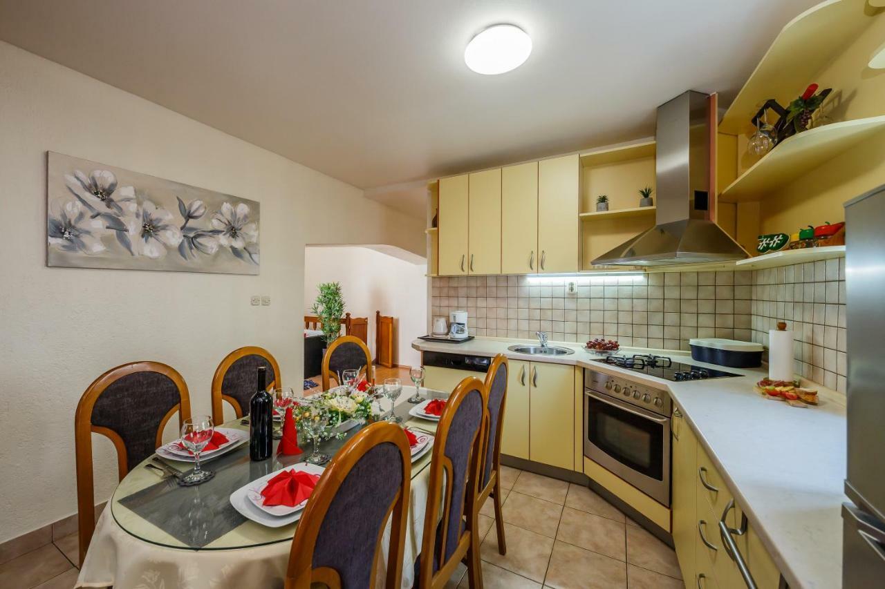 Central Apartment Castle Cippico Kaštela Zewnętrze zdjęcie