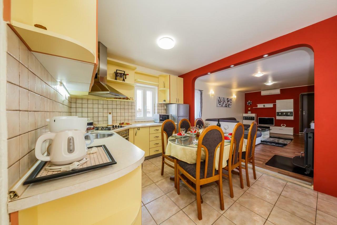 Central Apartment Castle Cippico Kaštela Zewnętrze zdjęcie