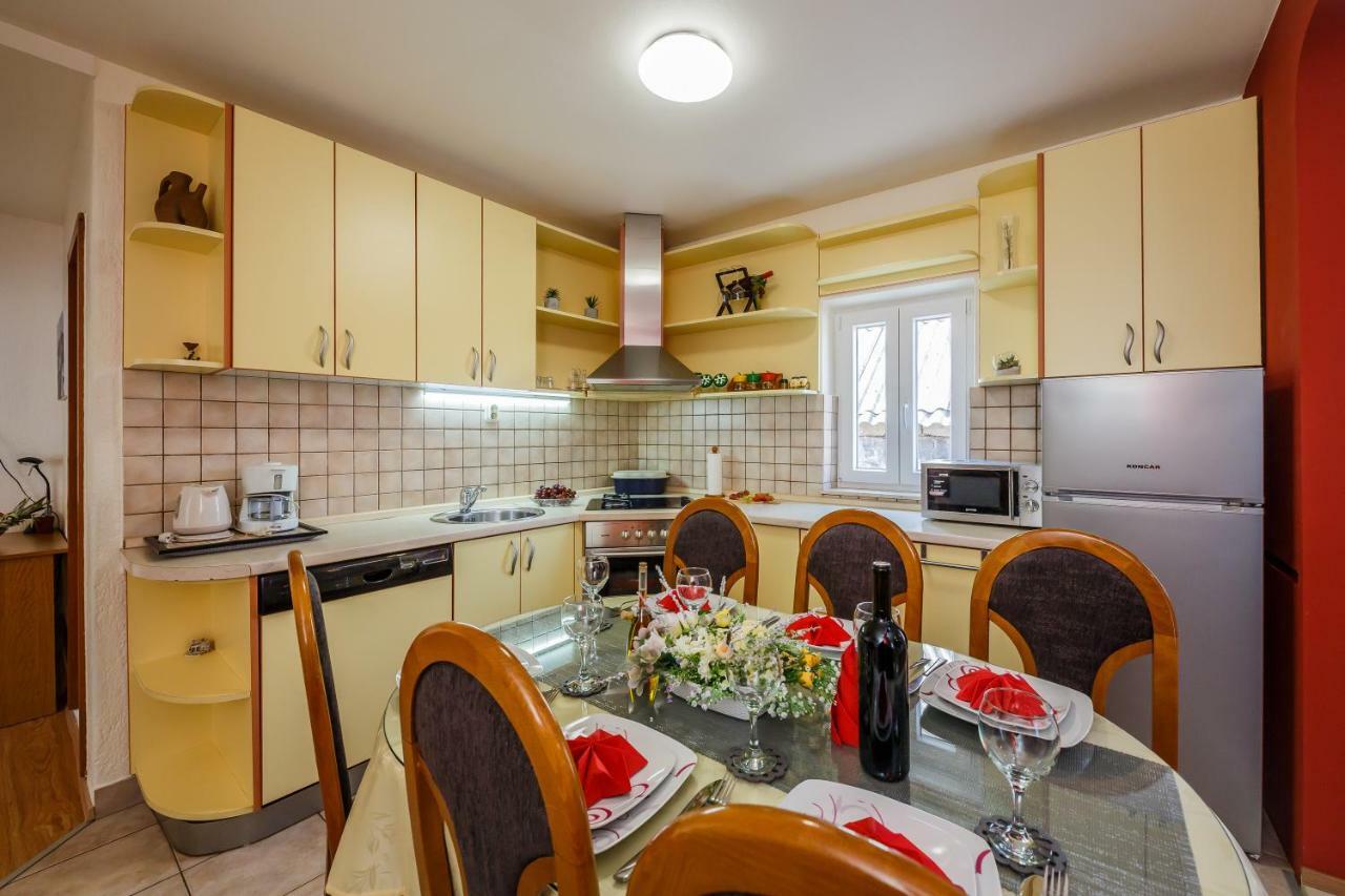 Central Apartment Castle Cippico Kaštela Zewnętrze zdjęcie